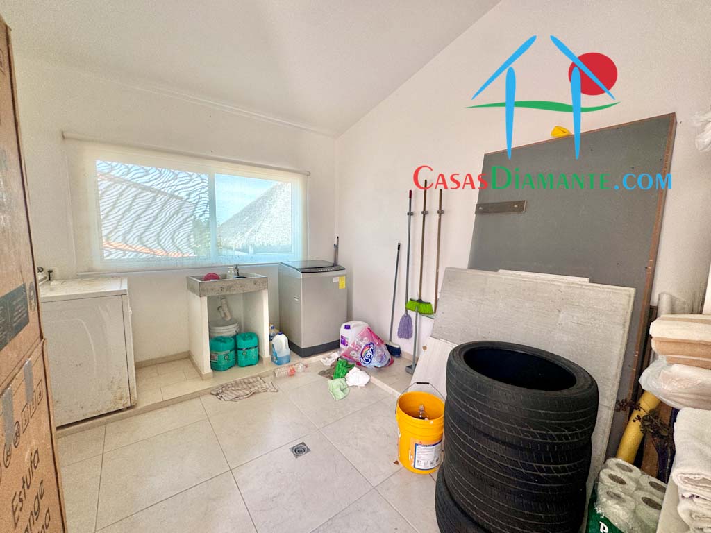 Villas Velato Joker 22 - Área de lavandería 1